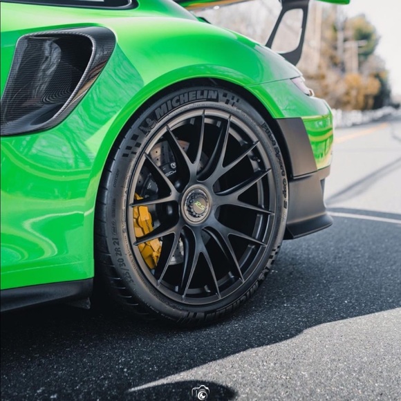 Meet your Posher, Andrew - Picture 1 of 1